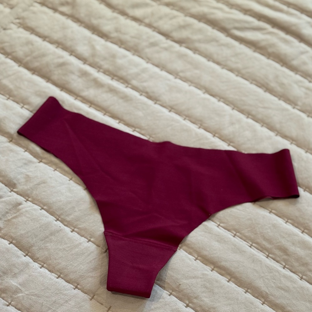 Leonisa Thong - Picture 2 of 6